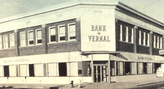 black and white photo of the Bank of Vernal